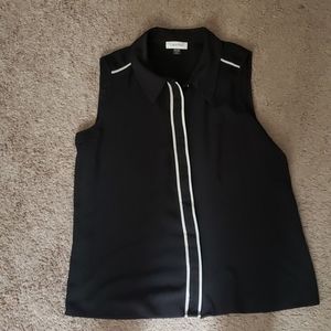 Calvin Klein sleeveless button down top sz L